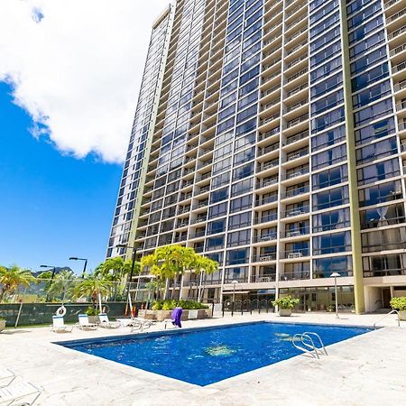 Mountain Views & Steps To Beach - Free Parking! Honolulu Luaran gambar