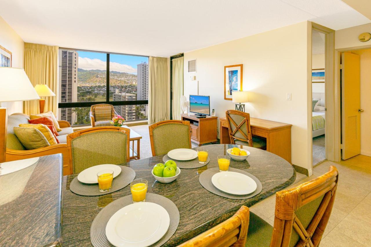 Mountain Views & Steps To Beach - Free Parking! Honolulu Luaran gambar