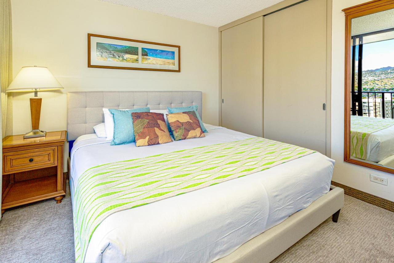 Mountain Views & Steps To Beach - Free Parking! Honolulu Luaran gambar