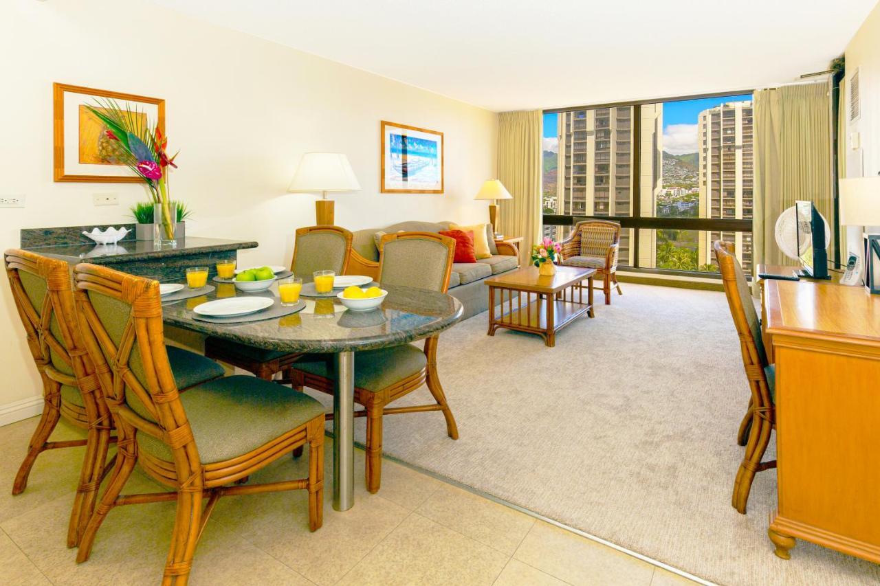 Mountain Views & Steps To Beach - Free Parking! Honolulu Luaran gambar
