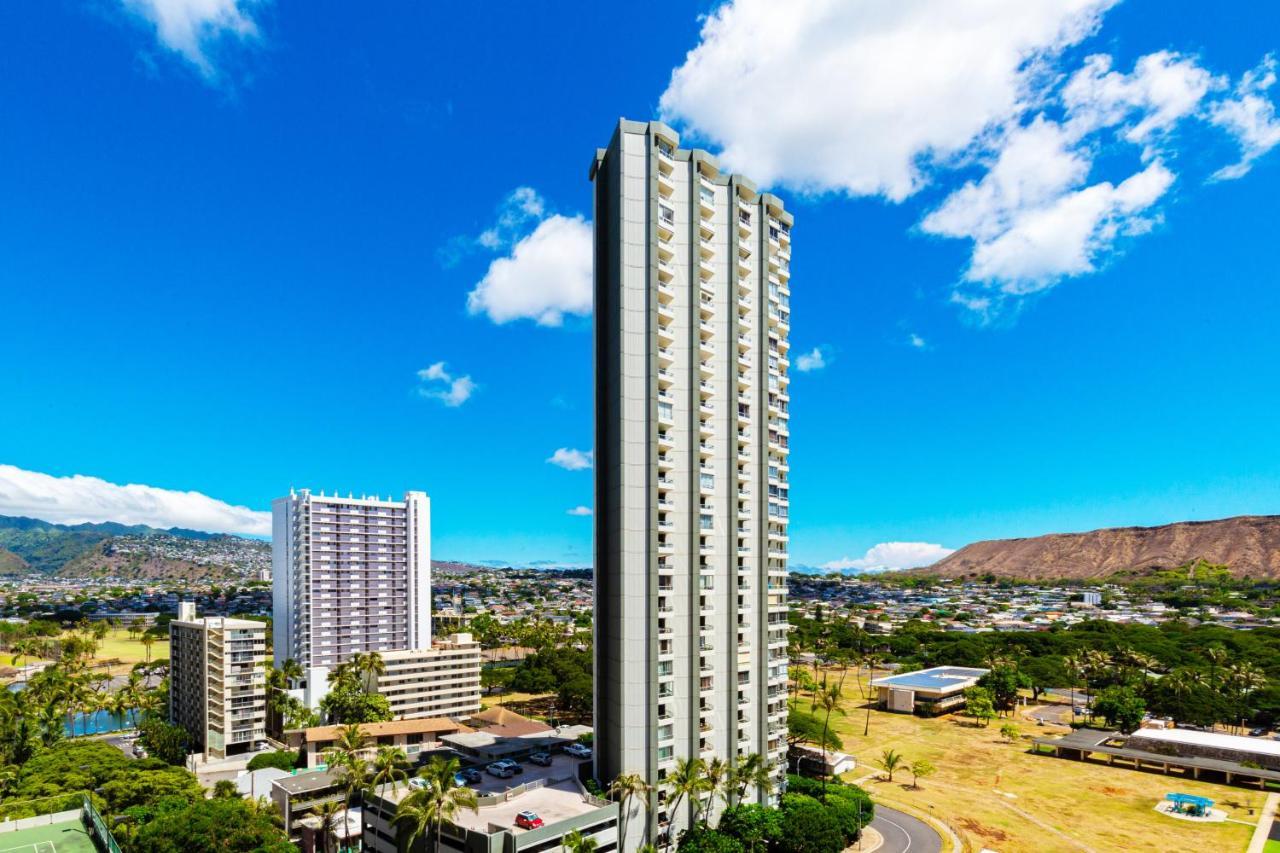 Mountain Views & Steps To Beach - Free Parking! Honolulu Luaran gambar