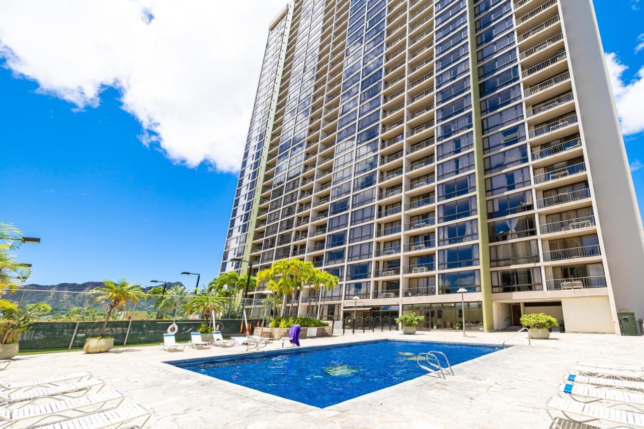 Mountain Views & Steps To Beach - Free Parking! Honolulu Luaran gambar