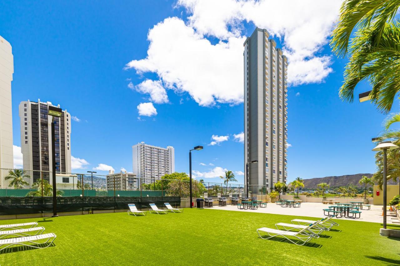 Mountain Views & Steps To Beach - Free Parking! Honolulu Luaran gambar