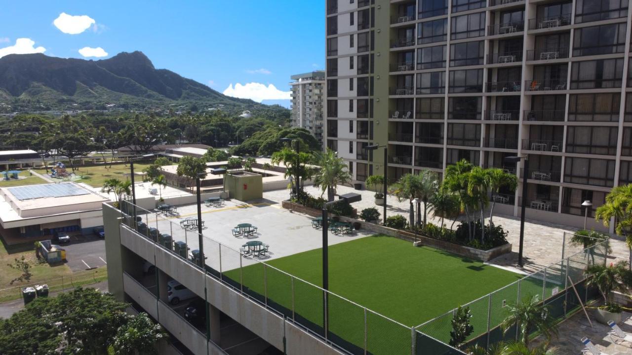 Mountain Views & Steps To Beach - Free Parking! Honolulu Luaran gambar