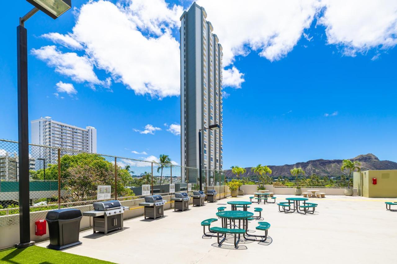 Mountain Views & Steps To Beach - Free Parking! Honolulu Luaran gambar